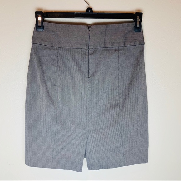 Banana Republic Gray Pencil Skirt Size 2 - Picture 3 of 7
